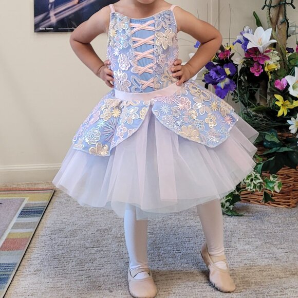 Ballet dress - Picture 1 of 3